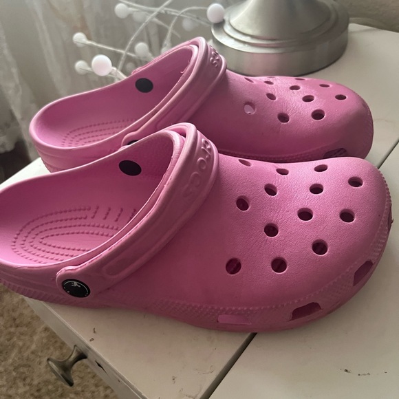 Pink crocs - Picture 4 of 5